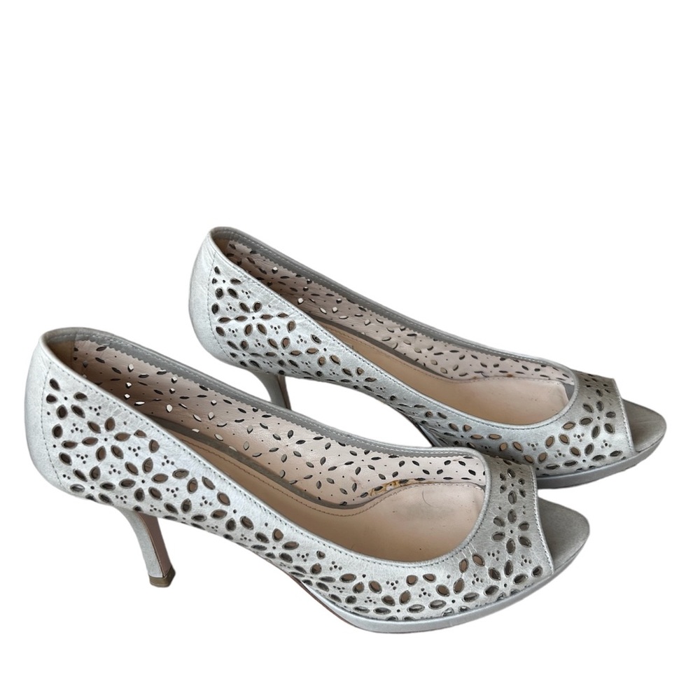 Prada Milano Decolte Powder Perforated Heels Pumps - Picture 9 of 12